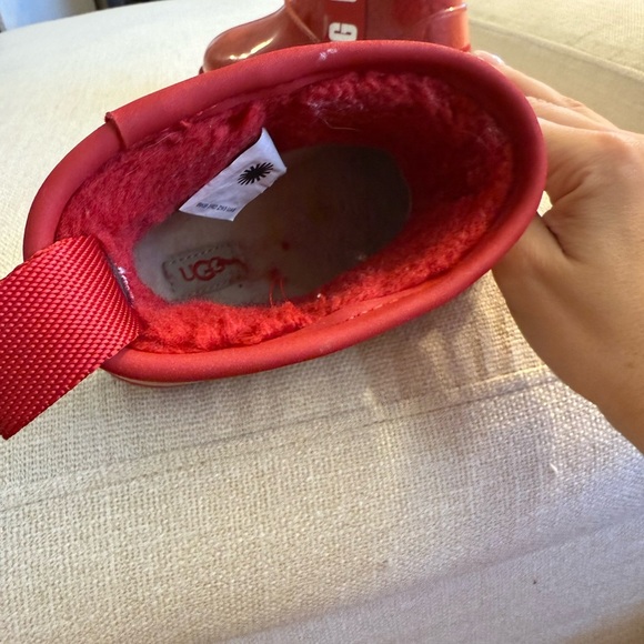 UGG Classic Mini Girls Kids Clear Red Boots - Picture 5 of 11